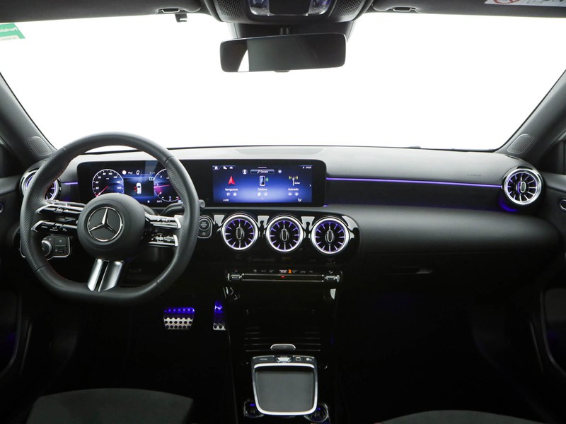 Mercedes Classe A 180 d amg line premium auto