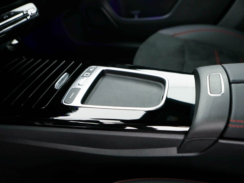 Mercedes Classe A 180 d amg line premium auto