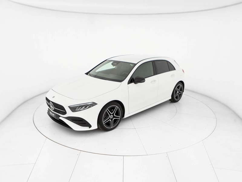 Mercedes Classe A 180 amg line advanced plus auto ibrido bianco