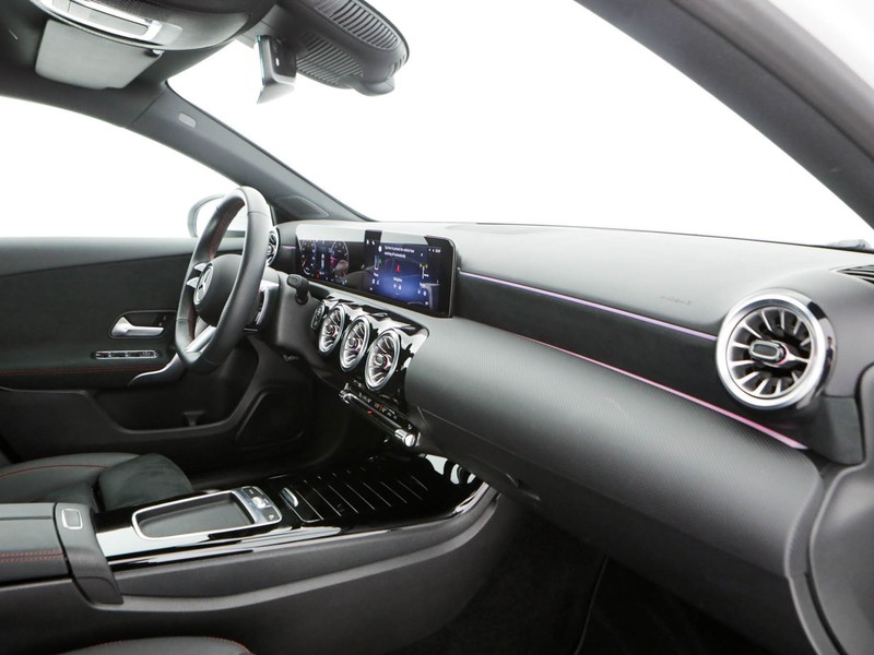Mercedes Classe A 180 amg line advanced plus auto ibrido bianco