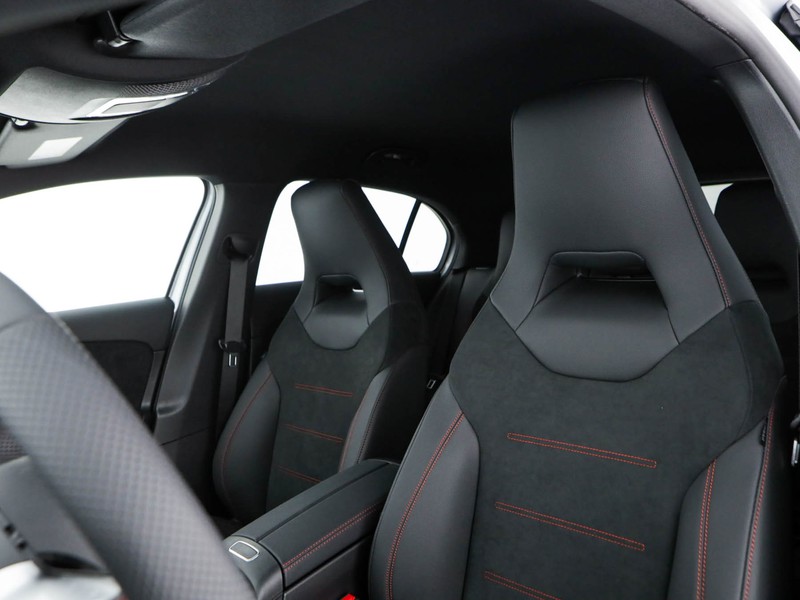 Mercedes Classe A 180 d amg line advanced plus auto
