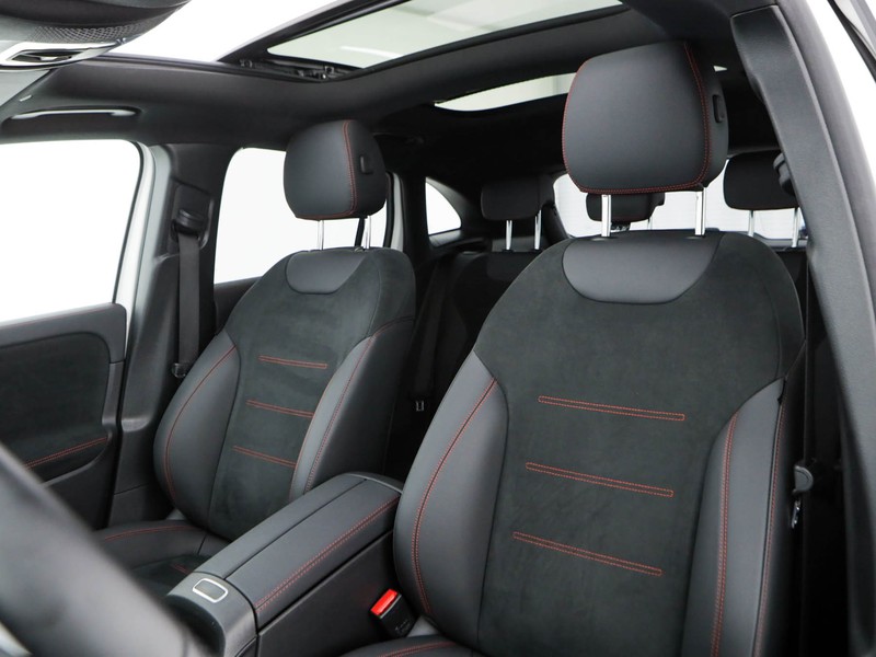 Mercedes GLA 250 e phev (eq-power) premium auto ibrido bianco
