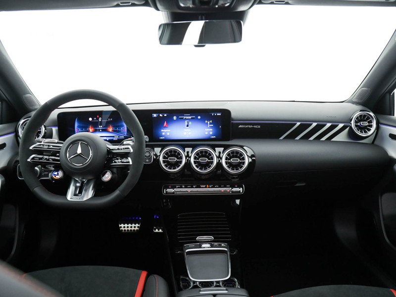 AMG Classe A a amg 35 amg line premium 4matic auto