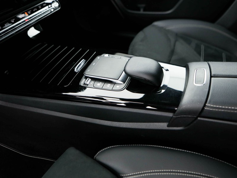 Mercedes Classe A 180 d premium night edition auto