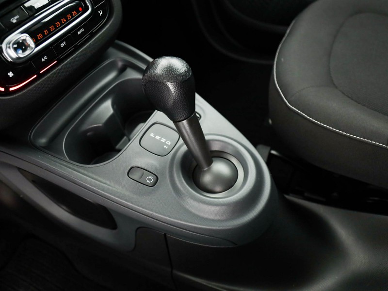 Smart Fortwo 70 1.0 twinamic Passion benzina bianco