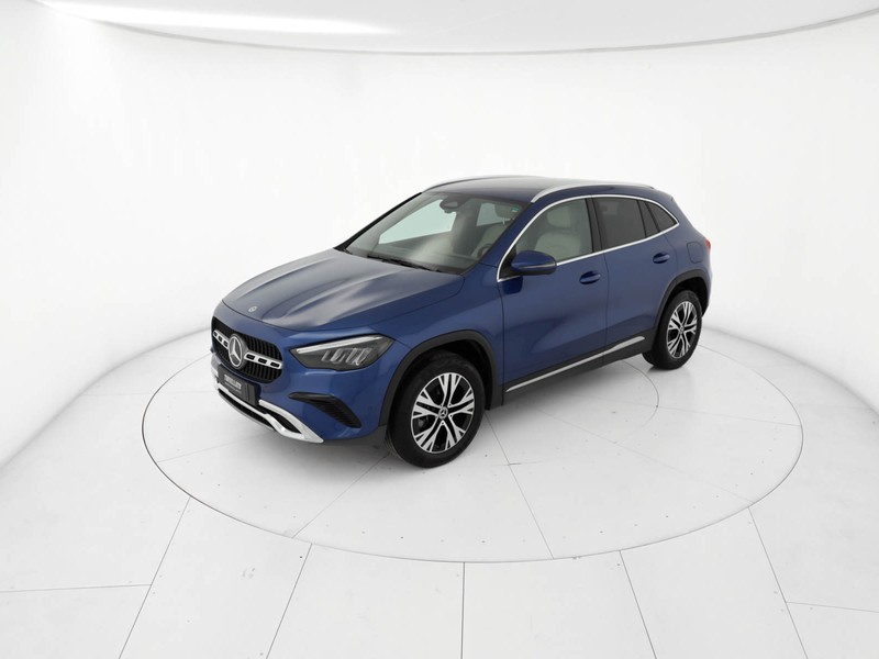 Mercedes GLA 200 d progressive advanced auto diesel blu/azzurro