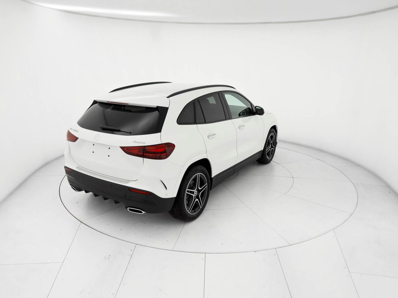 Mercedes GLA 200 d amg line advanced plus 4matic auto