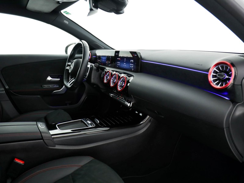 AMG Classe A a amg 35 amg line premium 4matic auto ibrido bianco