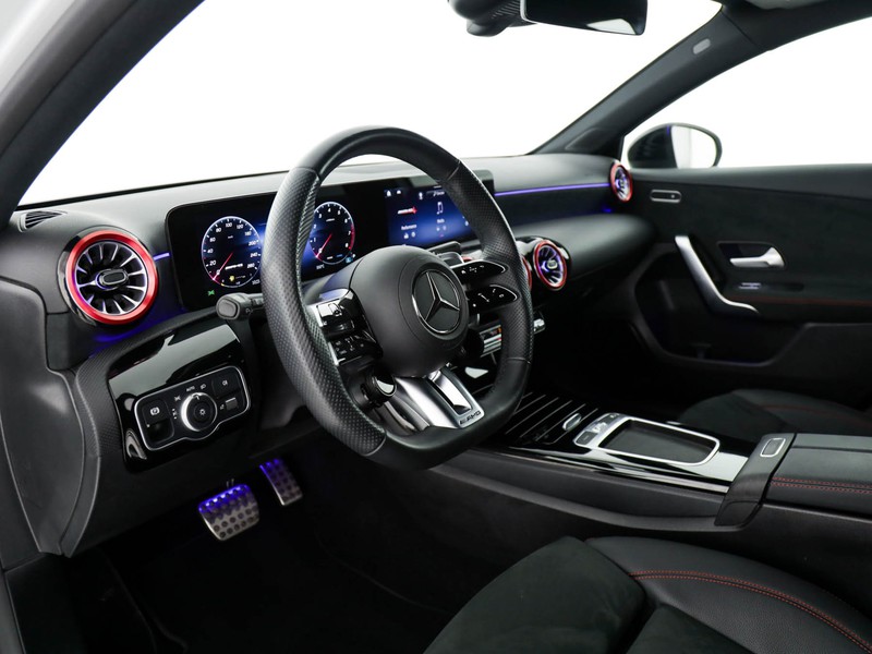 AMG Classe A a amg 35 amg line premium 4matic auto ibrido bianco