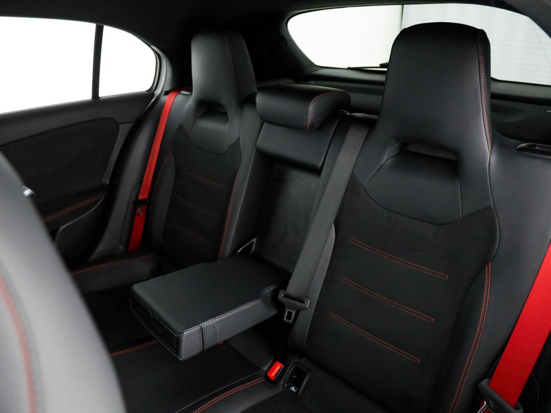 AMG Classe A a amg 35 amg line premium 4matic auto ibrido bianco