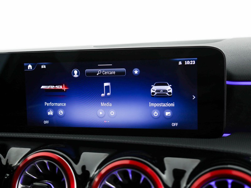 AMG Classe A a amg 35 amg line premium 4matic auto ibrido bianco