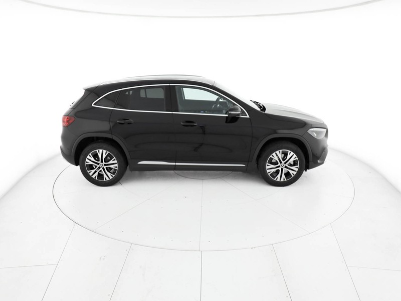 Mercedes GLA 200 d automatic diesel nero