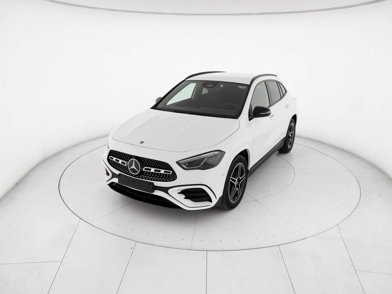 Mercedes GLA 200 d automatic diesel bianco