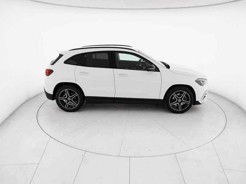 Mercedes GLA 200 d automatic diesel bianco
