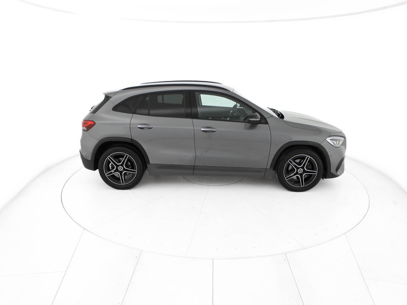 Mercedes GLA 200 d premium auto diesel grigio