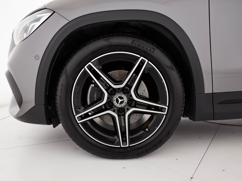 Mercedes GLA 200 d premium auto diesel grigio