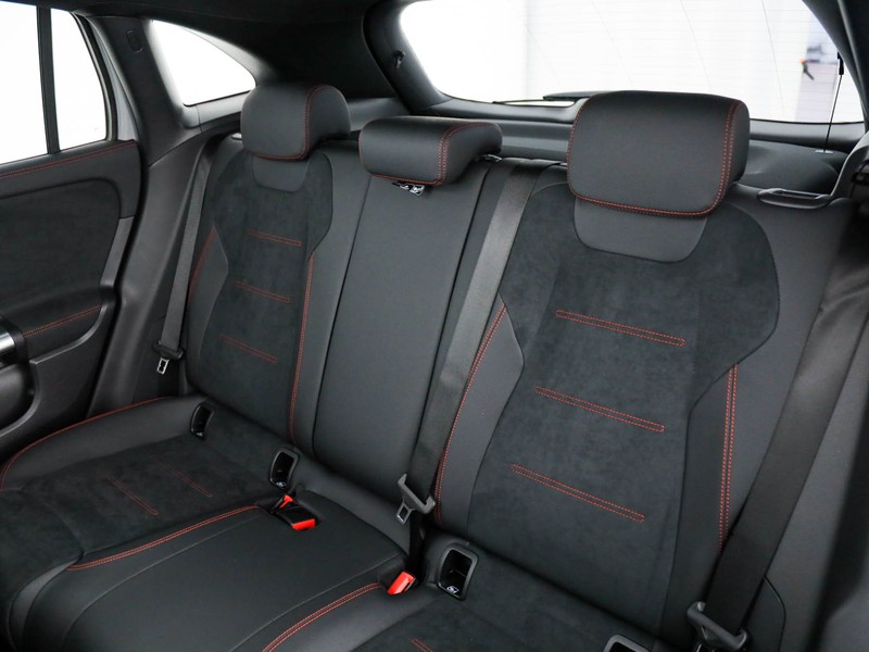 AMG GLA amg 35 amg line advanced plus 4matic auto benzina grigio