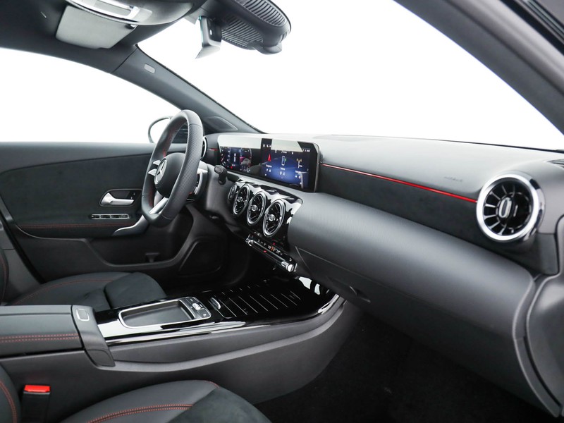 Mercedes Classe A 180 d amg line advanced auto diesel nero