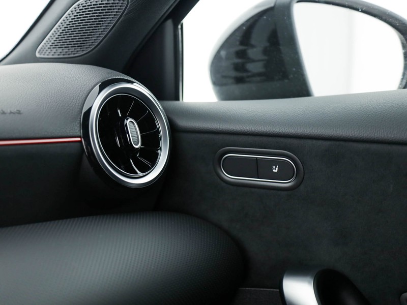Mercedes Classe A 180 d amg line advanced auto diesel nero