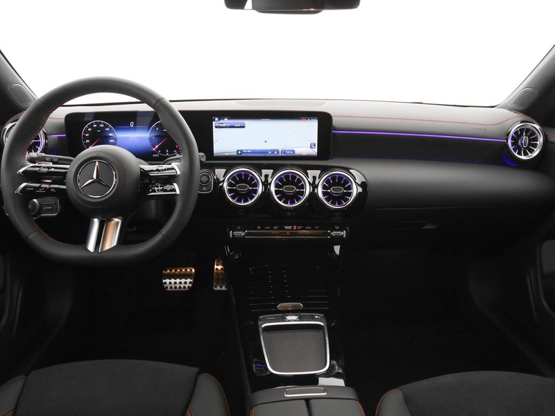 Mercedes CLA Shooting Brake  200 d amg line advanced plus auto