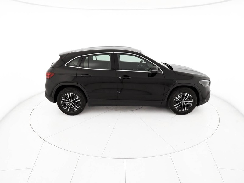 Mercedes GLA 180 Automatic benzina nero