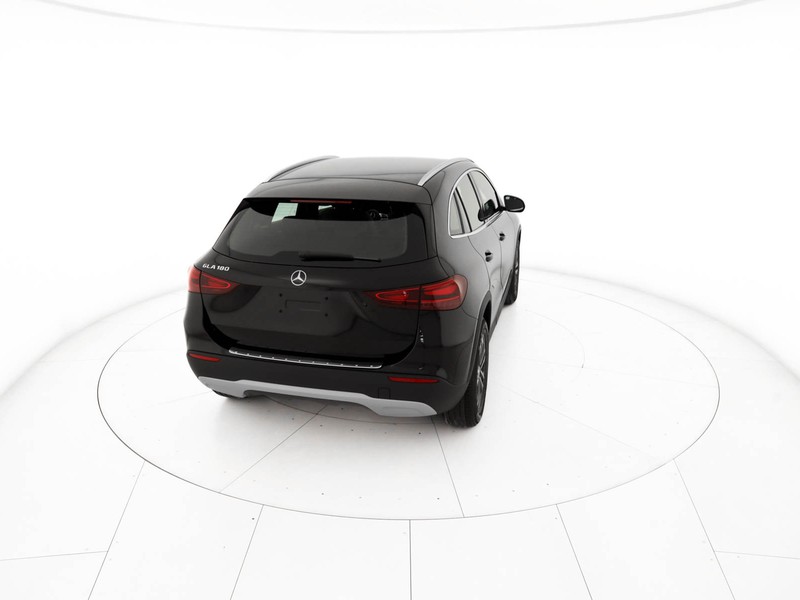 Mercedes GLA 180 Automatic benzina nero