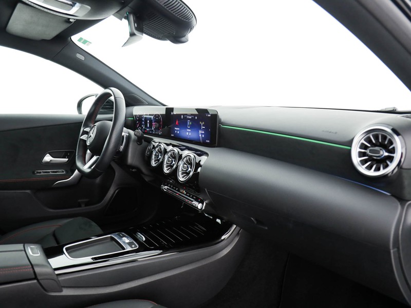 Mercedes Classe A 180 d amg line premium auto diesel nero