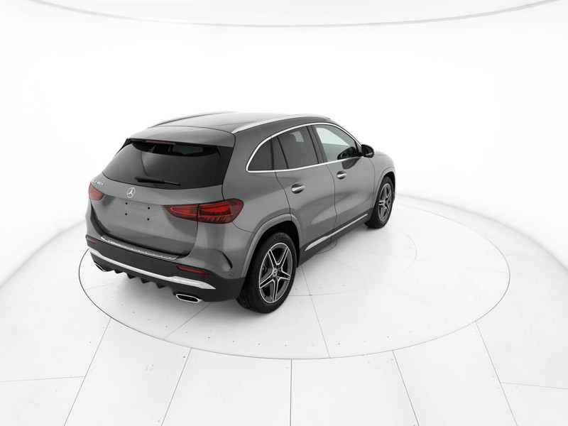 Mercedes GLA 180 d amg line advanced plus auto