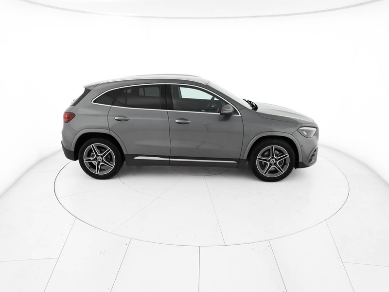 Mercedes GLA 180 d amg line advanced plus auto