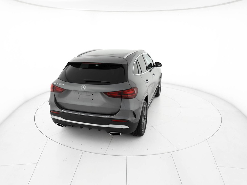 Mercedes GLA 180 d amg line advanced plus auto