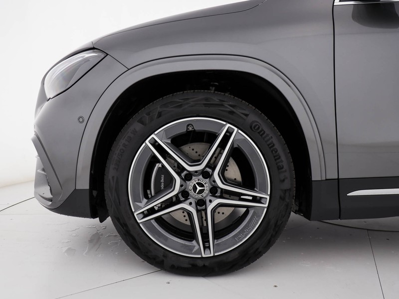 Mercedes GLA 180 d amg line advanced plus auto