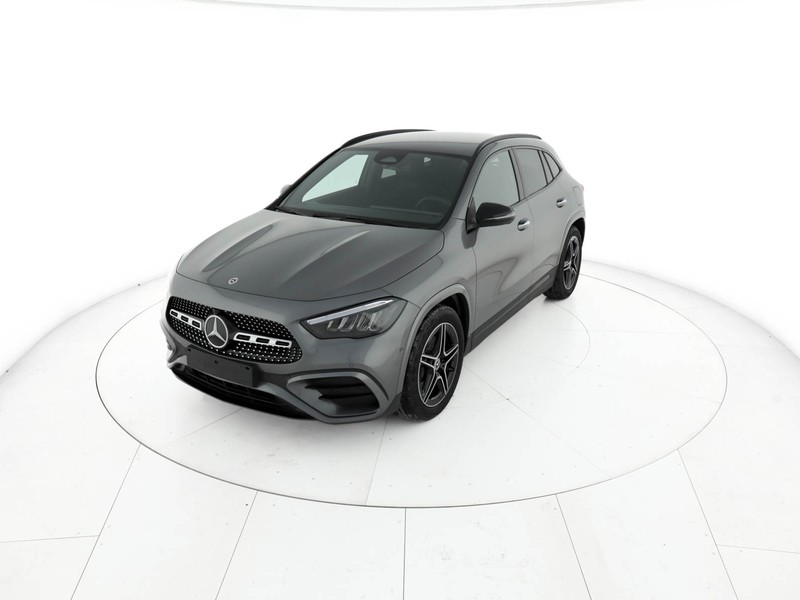 Mercedes GLA 200 d Automatic 4MATIC diesel grigio