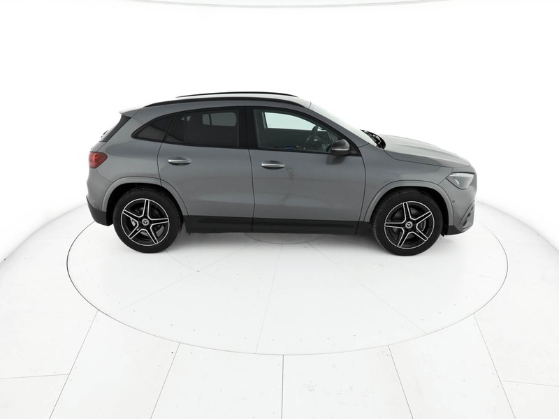 Mercedes GLA 200 d Automatic 4MATIC diesel grigio