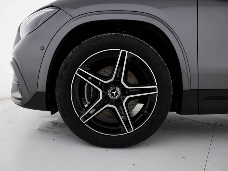 Mercedes GLA 200 d Automatic 4MATIC diesel grigio