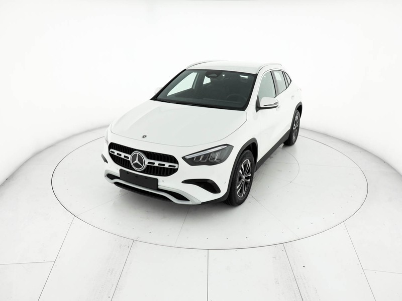 Mercedes GLA 180 Automatic benzina bianco