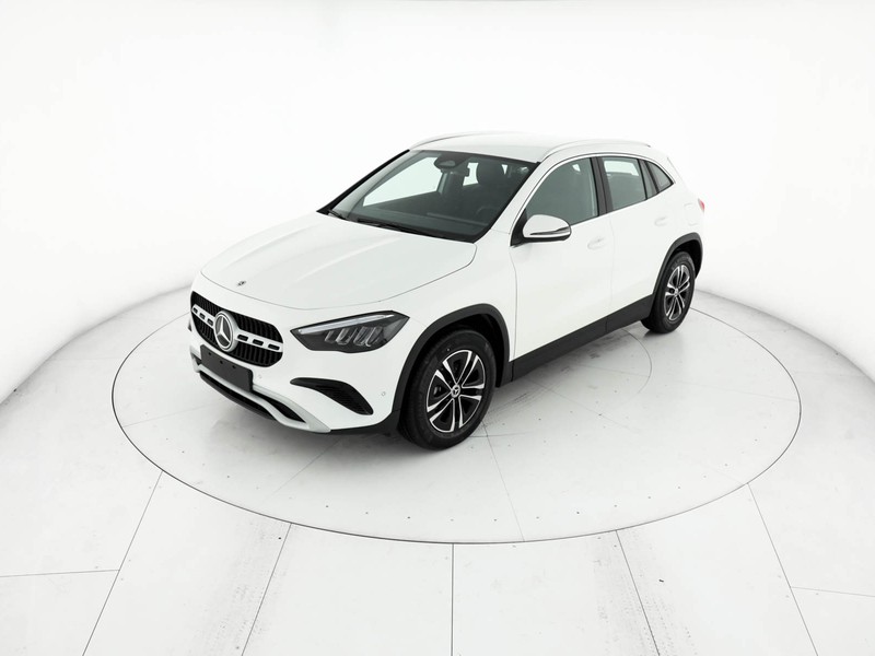 Mercedes GLA 180 Automatic benzina bianco