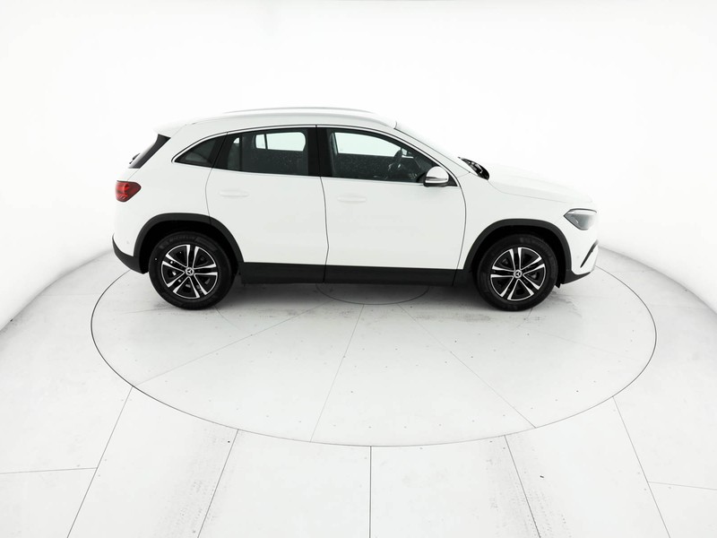 Mercedes GLA 180 Automatic benzina bianco