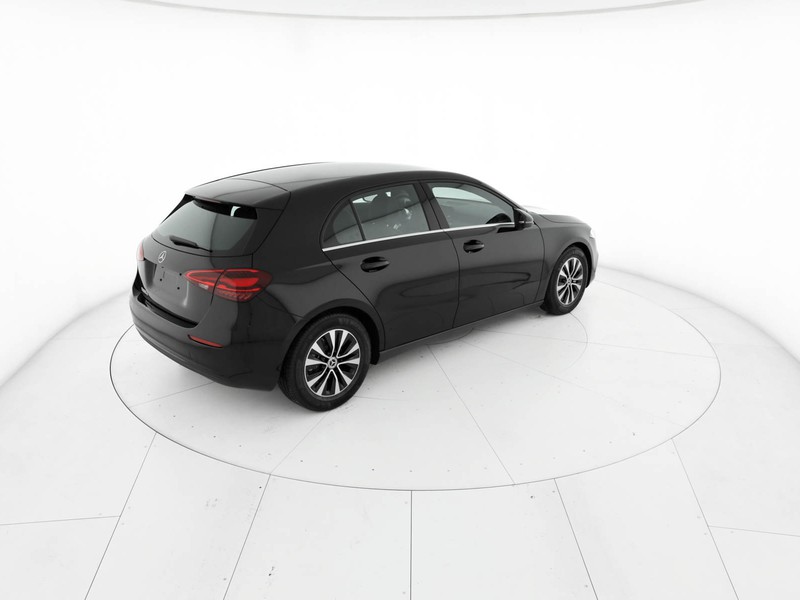 Mercedes Classe A 180 d executive auto diesel nero