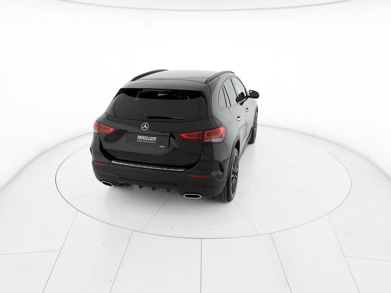 Mercedes GLA 200 d premium auto