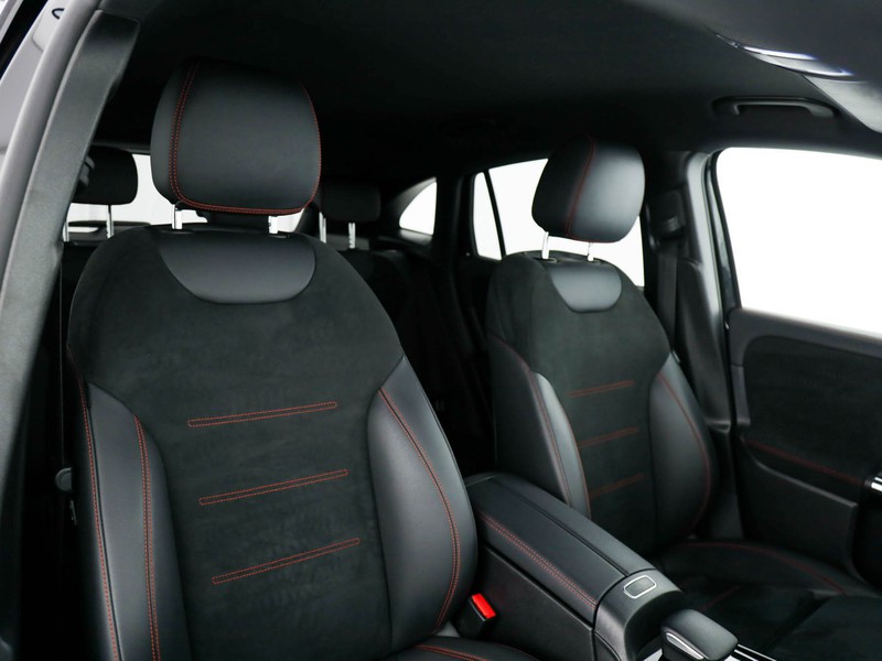 Mercedes GLA 200 d premium auto