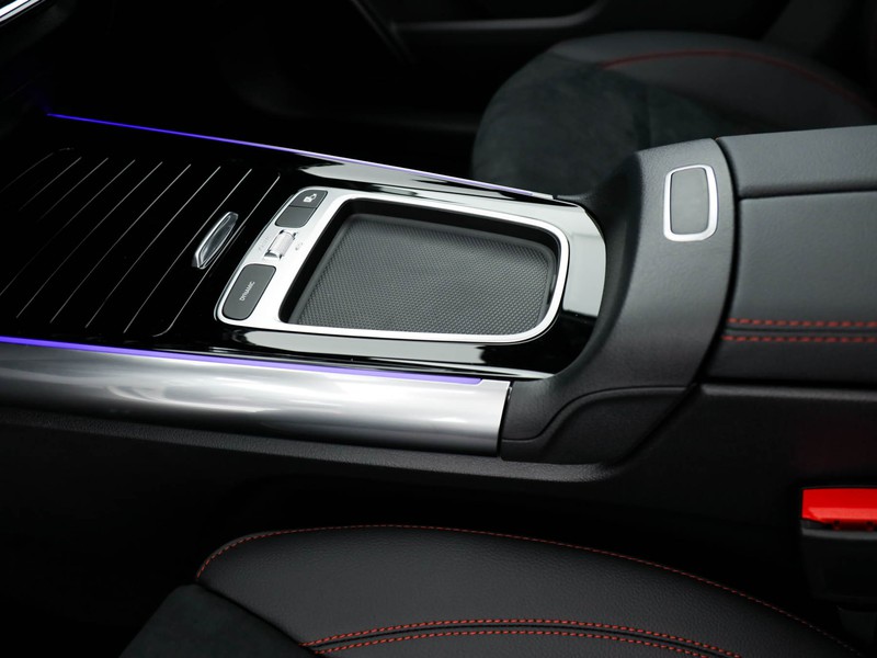 Mercedes GLA 180 d amg line advanced plus auto diesel bianco