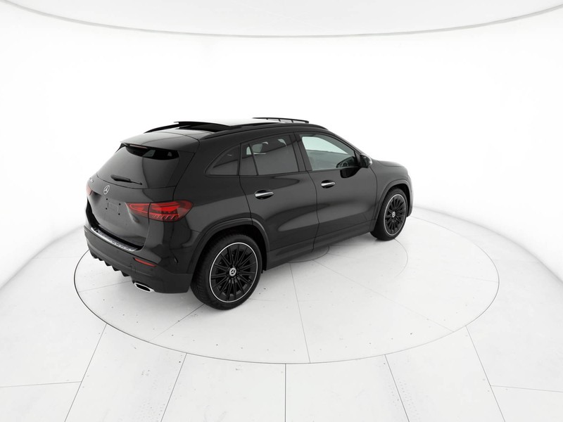 Mercedes GLA 180 d amg line advanced plus auto diesel nero