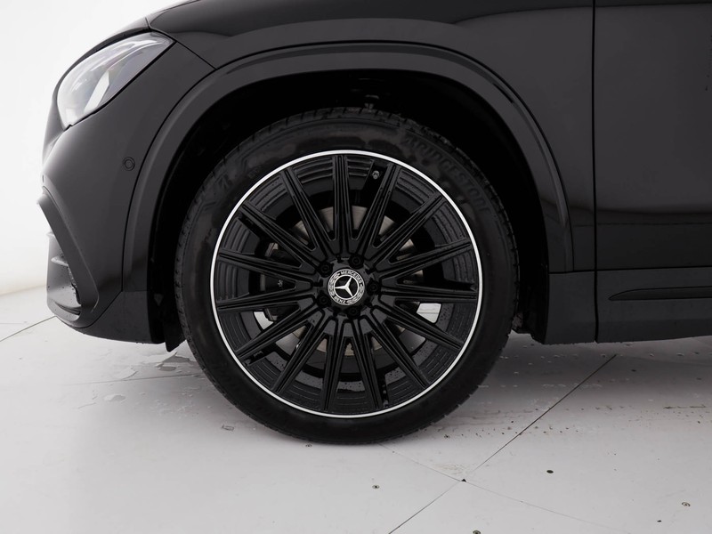 Mercedes GLA 180 d amg line advanced plus auto diesel nero
