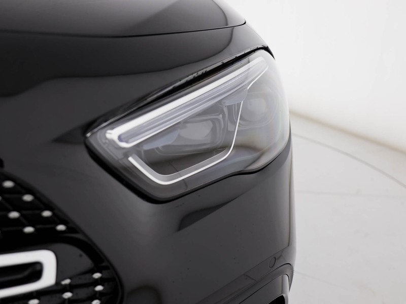 Mercedes GLA 180 d amg line advanced plus auto diesel nero