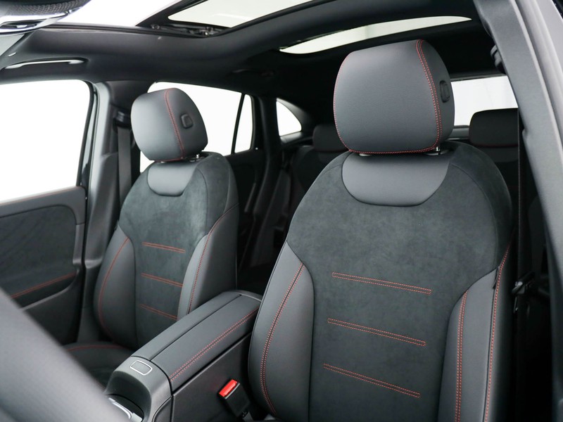 Mercedes GLA 180 d amg line advanced plus auto diesel nero