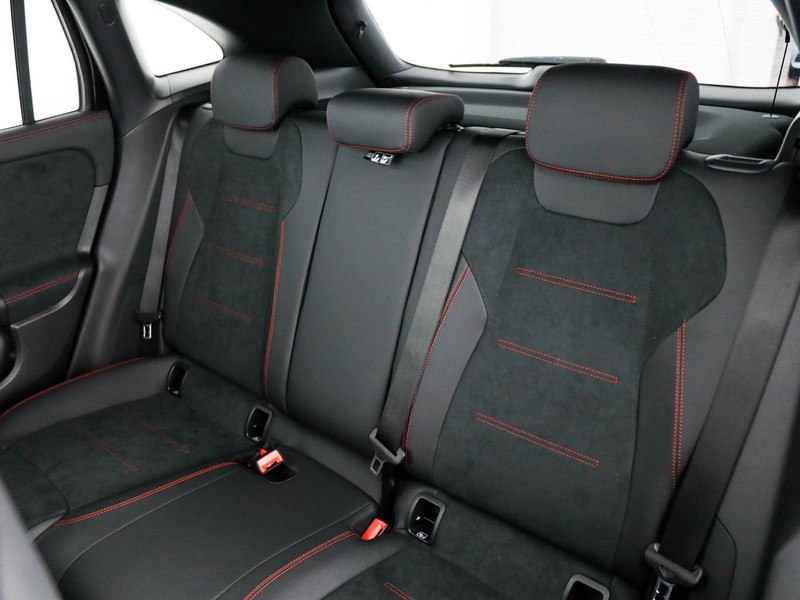 Mercedes GLA 180 d amg line advanced plus auto diesel nero