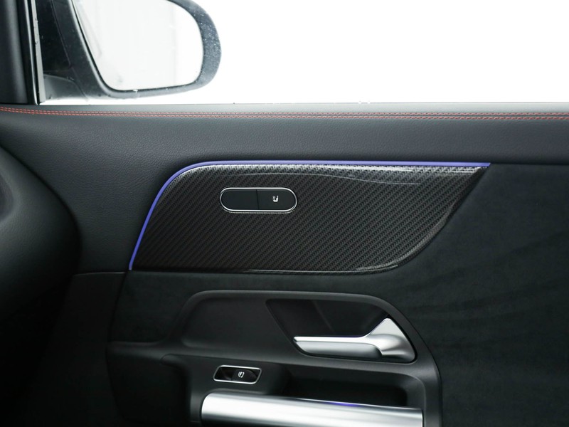 Mercedes GLA 180 d amg line advanced plus auto diesel nero