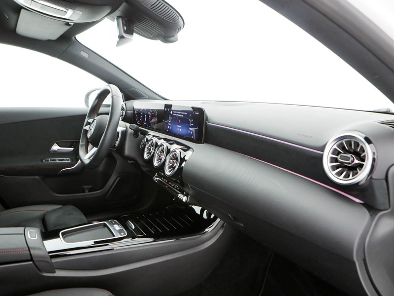 Mercedes Classe A 180 amg line advanced plus auto ibrido bianco