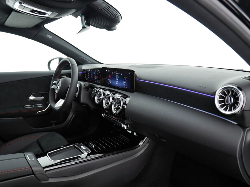Mercedes Classe A 180 d amg line advanced plus auto