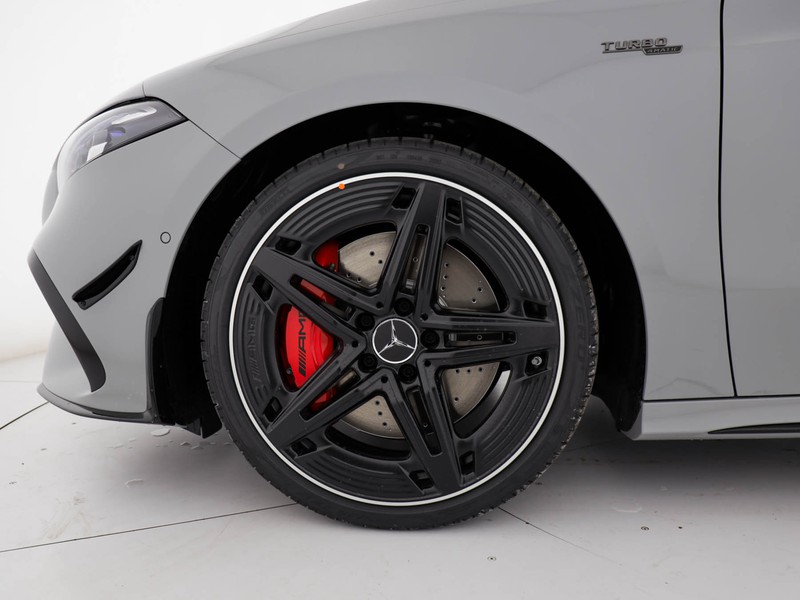 AMG Classe A a amg 35 amg line premium 4matic auto